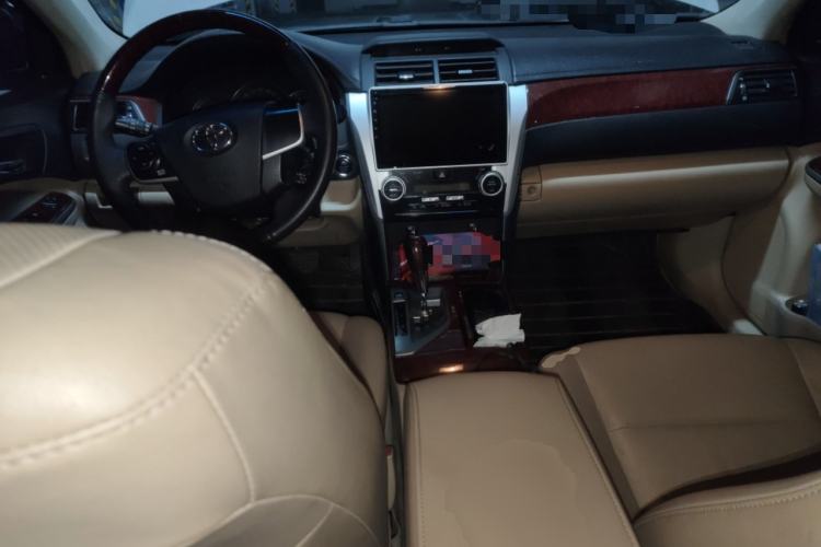 Used Toyota Camry 2013 2.0G Comfort Edition Center Console