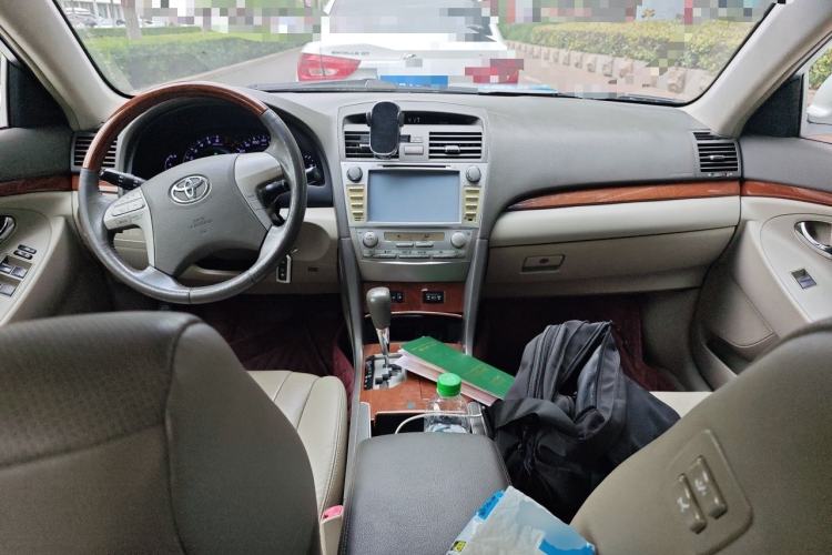 Used Toyota Camry 2013 200G Classic Luxury Edition Center Console