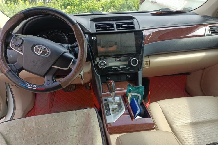 Used Toyota Camry 2013 2.0G Comfort Edition Center Console