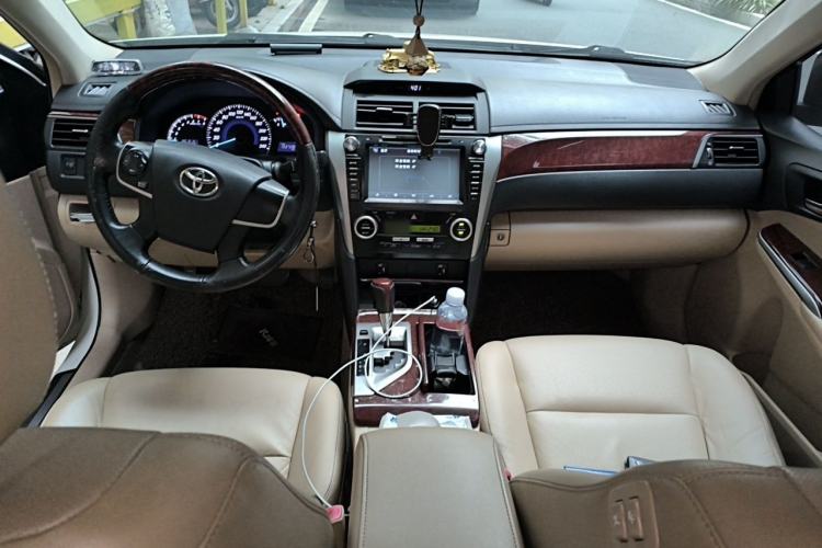 Used Toyota Camry 2013 2.0G Comfort Edition Center Console