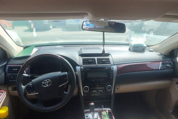 Used Toyota Camry 2013 2.0G Comfort Edition Center Console