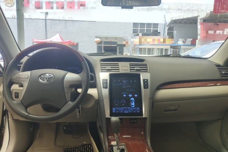 Used Toyota Camry 2013 200G Classic Luxury Edition Center Console