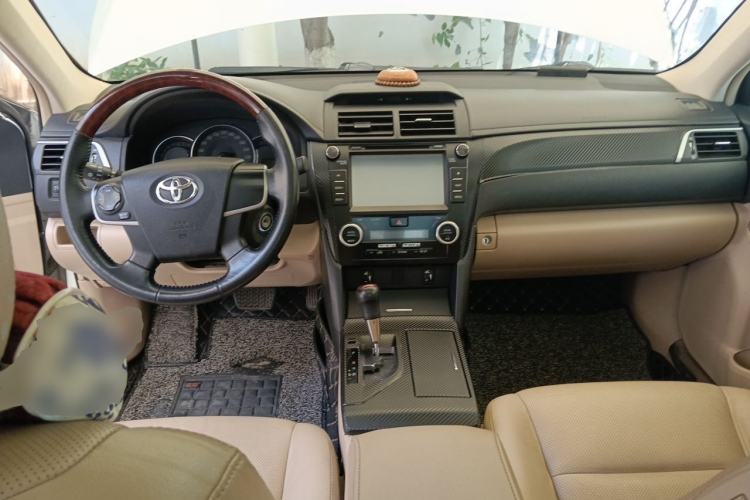 Used Toyota Camry 2013 2.0G Comfort Edition Center Console