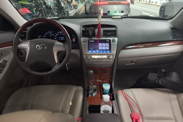 Used Toyota Camry 2013 200G Classic Luxury Edition Center Console