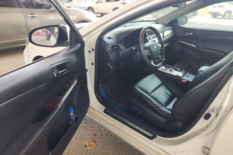 Used Toyota Camry 2013 2.5G Comfort Edition Driver Seat