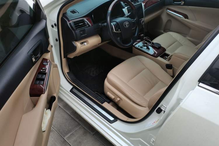 Used Toyota Camry 2013 2.0G Comfort Edition Driver Seat