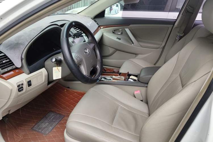 Used Toyota Camry 2013 200G Classic Luxury Edition Driver Seat
