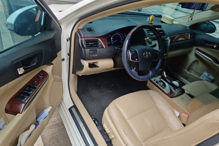 Used Toyota Camry 2013 2.0G Comfort Edition Driver Seat