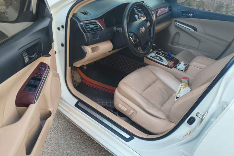 Used Toyota Camry 2013 2.0G Comfort Edition Driver Seat
