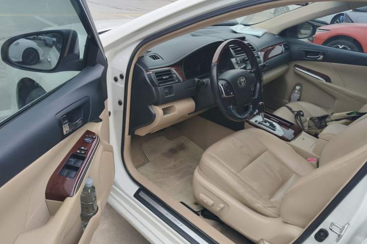 Used Toyota Camry 2013 2.5G Comfort Edition Driver Seat