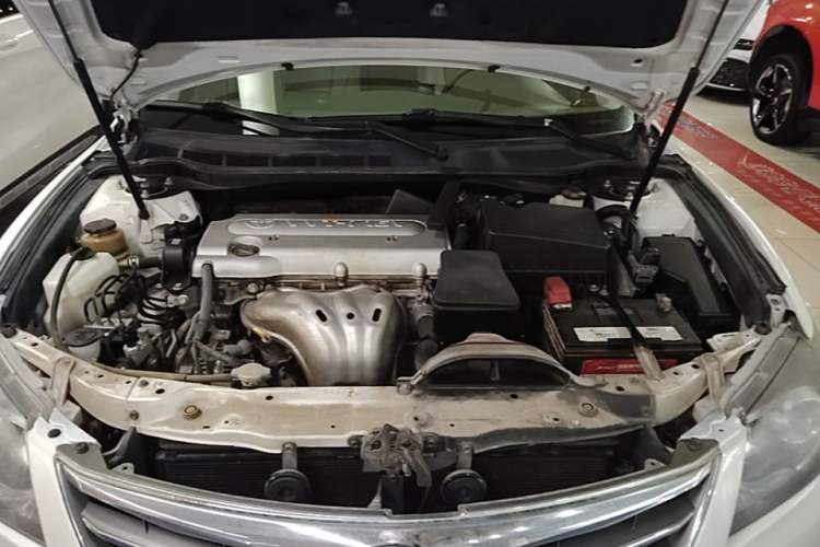 Used Toyota Camry 2013 200E Classic Elite Edition Engine Bay