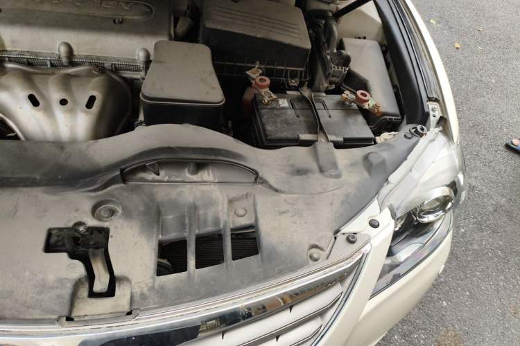 Used Toyota Camry 2013 200E Classic Elite Edition Engine Bay Left