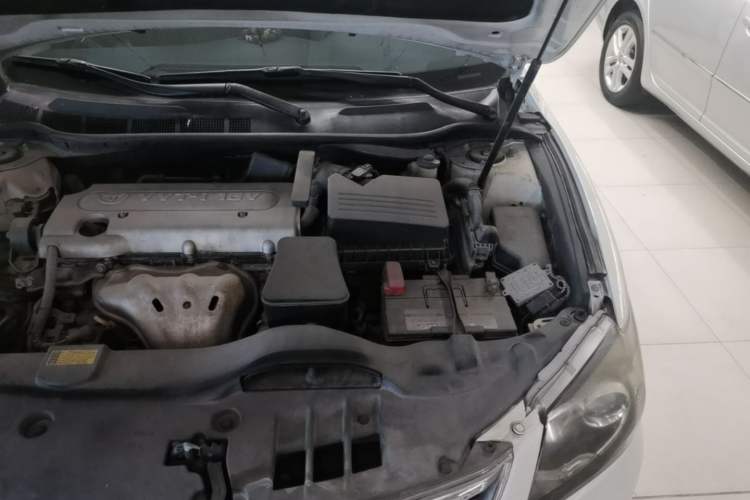 Used Toyota Camry 2013 200G Classic Luxury Edition Engine Bay Left