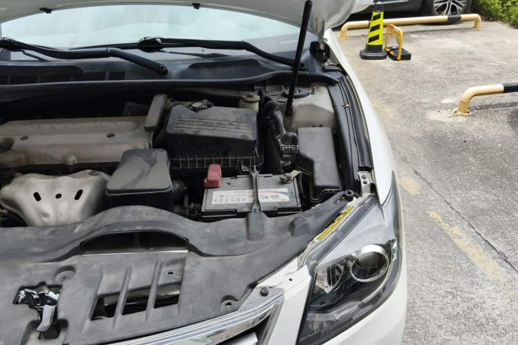Used Toyota Camry 2013 200G Classic Luxury Edition Engine Bay Left