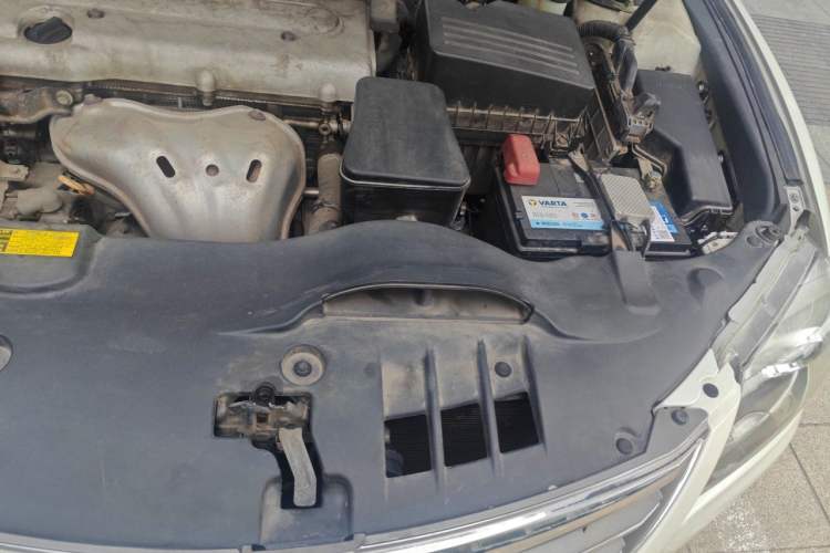Used Toyota Camry 2013 200E Classic Elite Edition Engine Bay Left