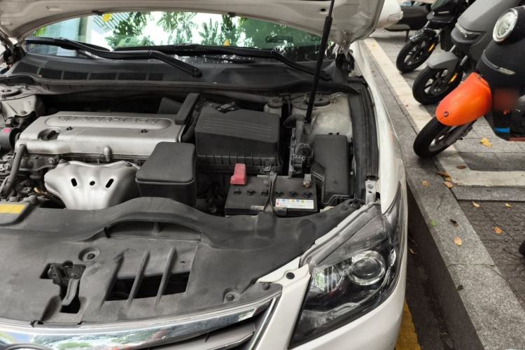 Used Toyota Camry 2013 200G Classic Luxury Edition Engine Bay Left