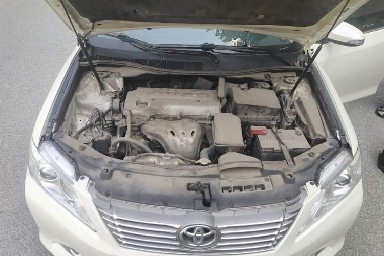 Used Toyota Camry 2013 2.0G Comfort Edition Engine Bay