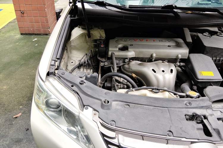 Used Toyota Camry 2013 200G Classic Luxury Edition Engine Bay Right