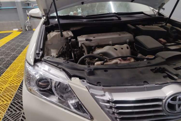 Used Toyota Camry 2013 2.0G Comfort Edition Engine Bay Right