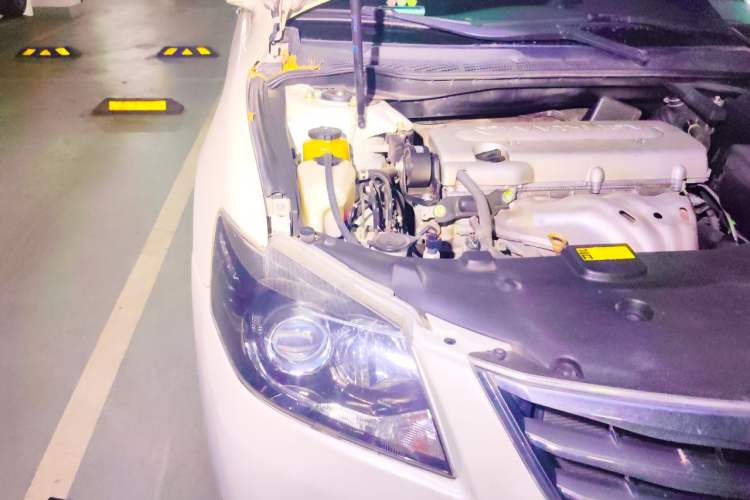 Used Toyota Camry 2013 200G Classic Luxury Edition Engine Bay Right