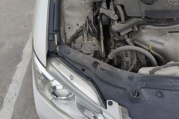 Used Toyota Camry 2013 2.5G Comfort Edition Engine Bay Right