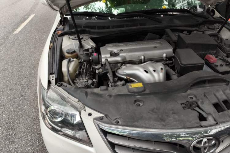 Used Toyota Camry 2013 200G Classic Luxury Edition Engine Bay Right