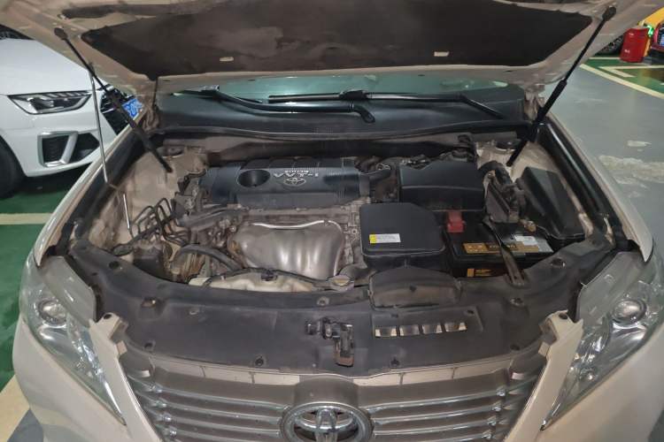 Used Toyota Camry 2013 2.5G Comfort Edition Engine Bay