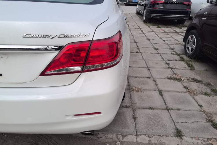 Used Toyota Camry 2013 200E Classic Elite Edition Exterior 3