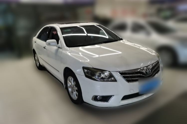 Used Toyota Camry 2013 200G Classic Luxury Edition Front Right 45 Deg