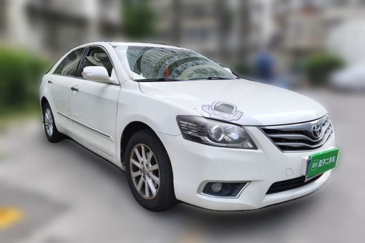 Used Toyota Camry 2013 200G Classic Luxury Edition Front Right 45 Deg