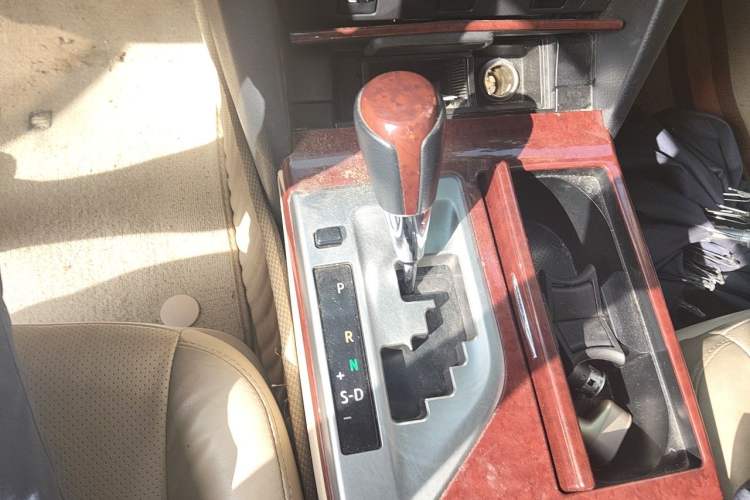 Used Toyota Camry 2013 2.0G Comfort Edition Gear Lever