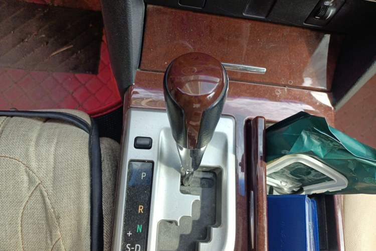 Used Toyota Camry 2013 2.0G Comfort Edition Gear Lever