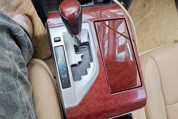 Used Toyota Camry 2013 2.5G Comfort Edition Gear Lever