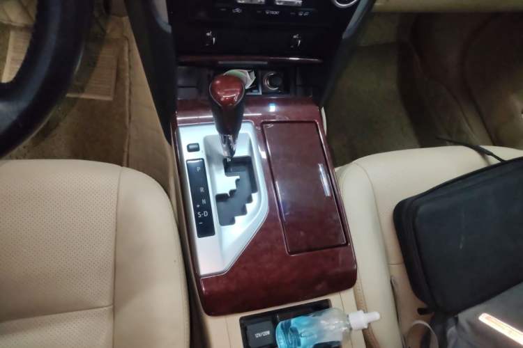 Used Toyota Camry 2013 2.0G Comfort Edition Gear Lever