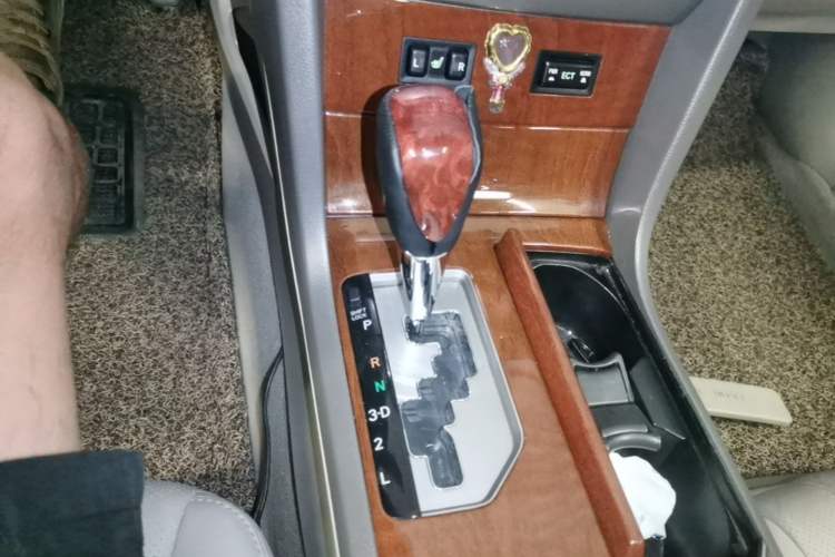 Used Toyota Camry 2013 200G Classic Luxury Edition Gear Lever