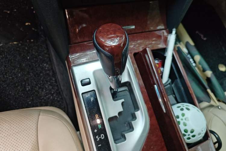 Used Toyota Camry 2013 2.0G Comfort Edition Gear Lever