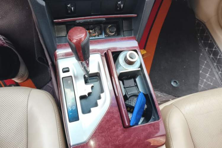 Used Toyota Camry 2013 2.0G Comfort Edition Gear Lever