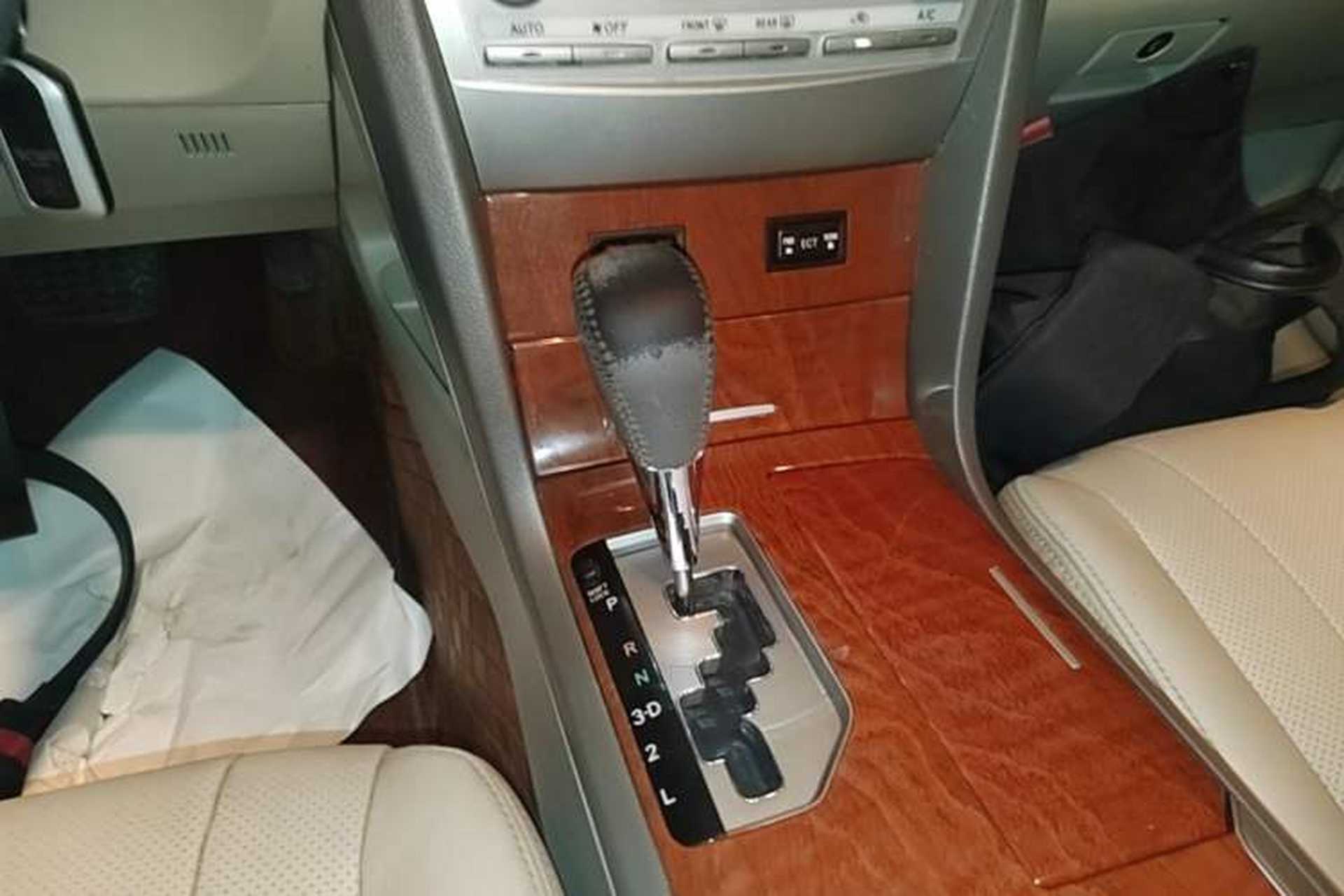 Used Toyota Camry 2013 200G Classic Luxury Edition Gear Lever