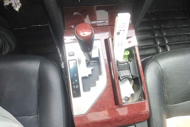 Used Toyota Camry 2013 2.0G Comfort Edition Gear Lever