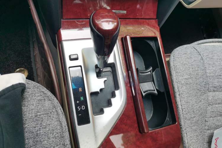 Used Toyota Camry 2013 2.5G Comfort Edition Gear Lever