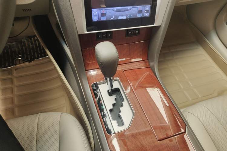 Used Toyota Camry 2013 200G Classic Luxury Edition Gear Lever