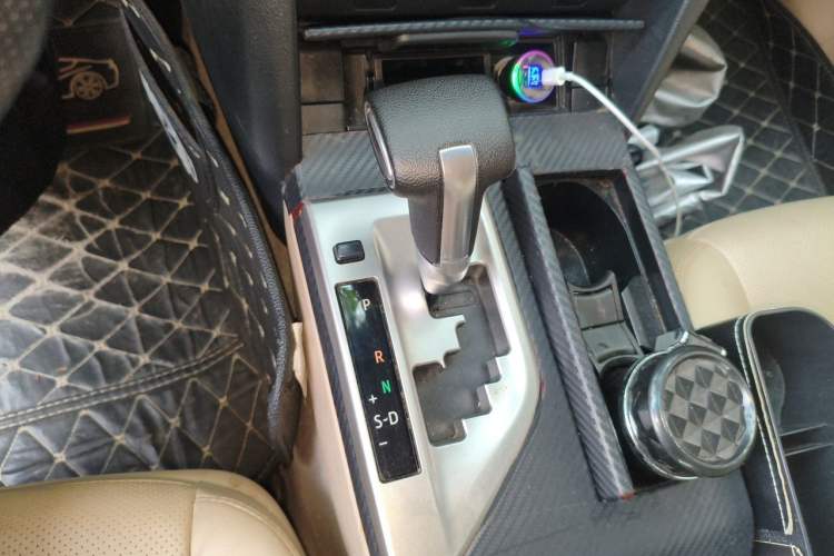Used Toyota Camry 2013 2.5G Comfort Edition Gear Lever