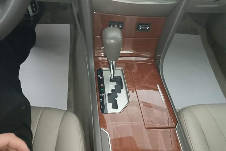 Used Toyota Camry 2013 200G Classic Luxury Edition Gear Lever