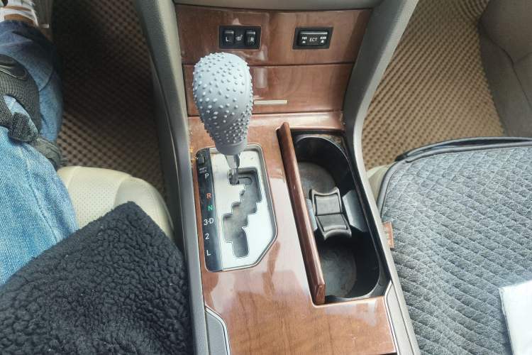 Used Toyota Camry 2013 200G Classic Luxury Edition Gear Lever