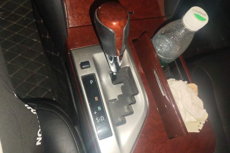 Used Toyota Camry 2013 2.0G Comfort Edition Gear Lever