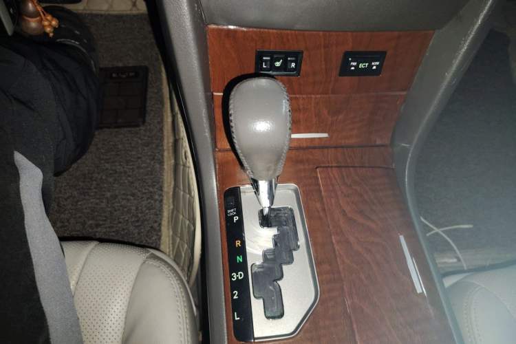 Used Toyota Camry 2013 200G Classic Luxury Edition Gear Lever