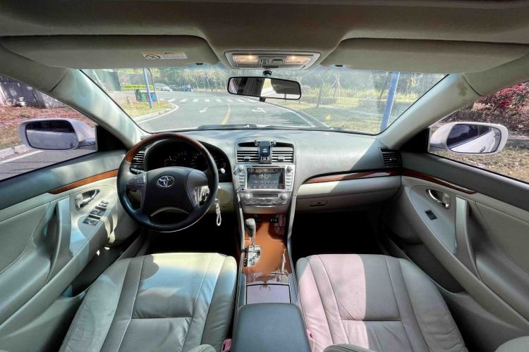 Used Toyota Camry 2013 200G Classic Luxury Edition Interior 2