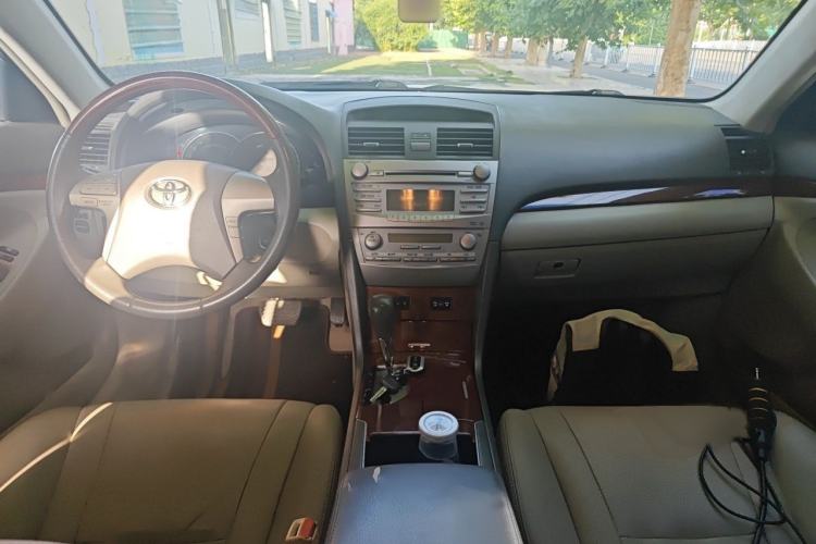 Used Toyota Camry 2013 200G Classic Luxury Edition Interior 2