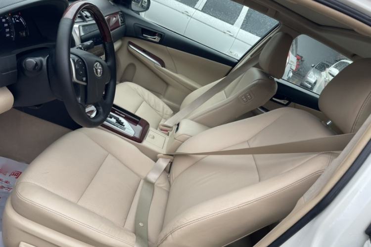 Used Toyota Camry 2013 2.0G Comfort Edition Interior 4