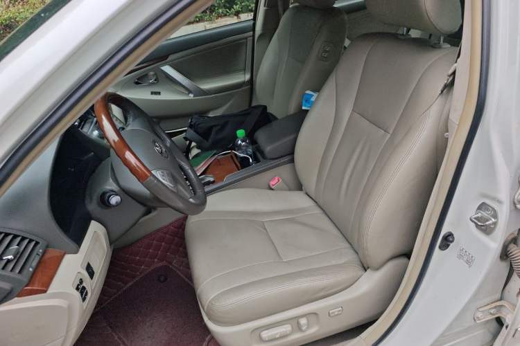 Used Toyota Camry 2013 200G Classic Luxury Edition Left Front Seat
